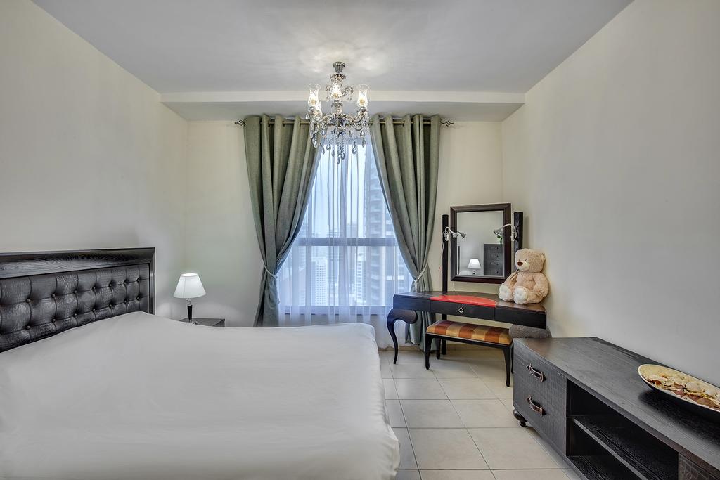 Apricus Holiday Homes - Spacious Apartment In Murjan JBR Near The Beach - Accommodation Dubai