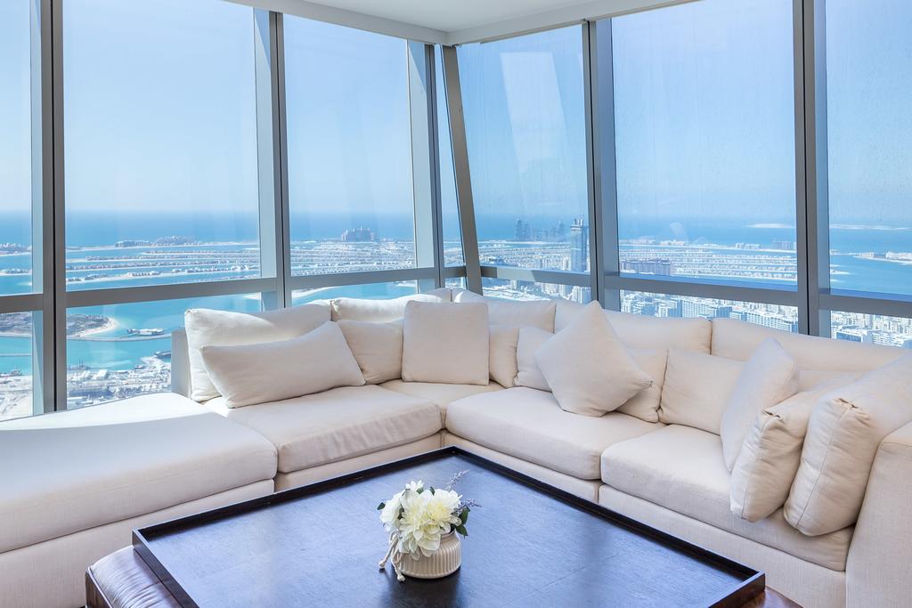 2BR With Breathtaking Sea View In Ocean Heights By Deluxe Holiday Homes - Accommodation Dubai